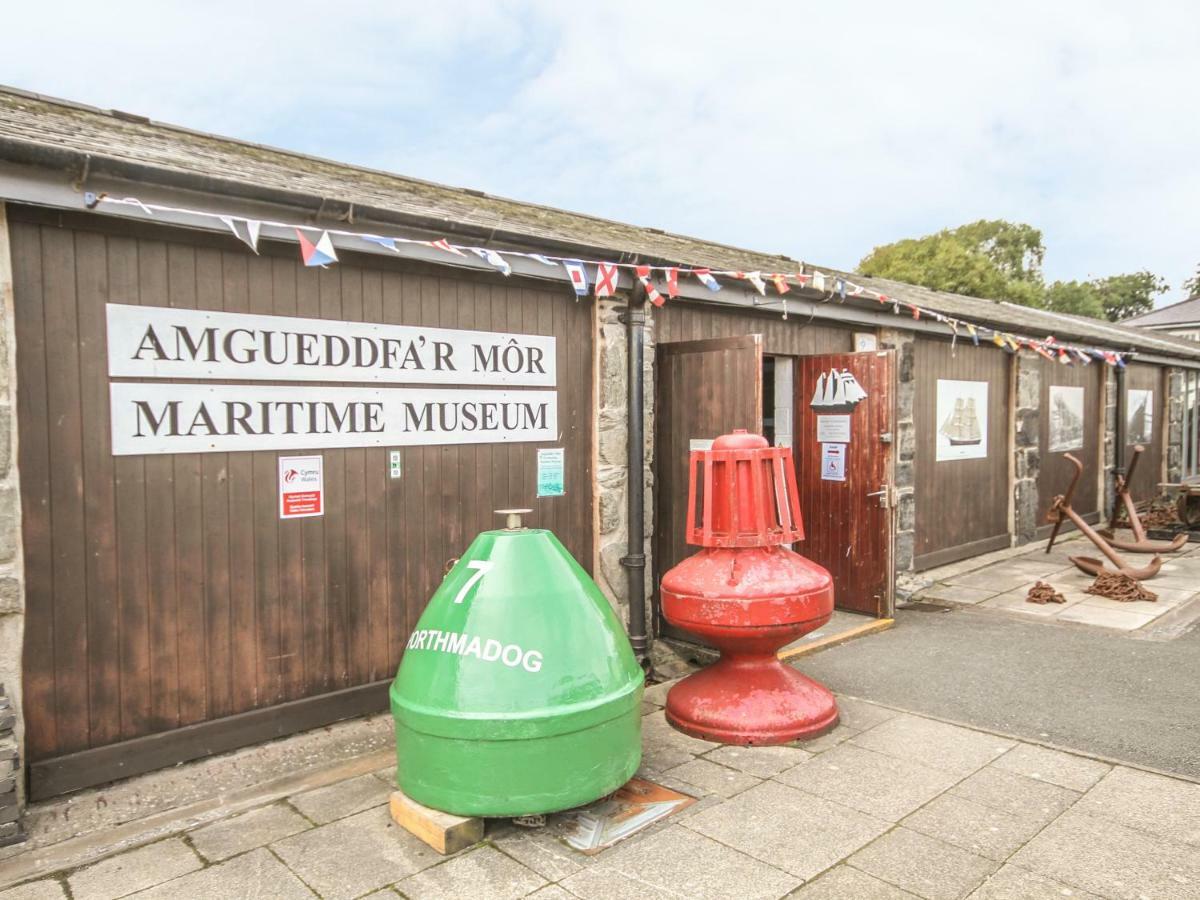 Ferienwohnung Bwthyn Llechen Porthmadog Exterior foto